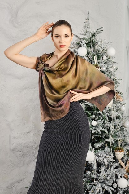 How to Style a Scarf: Your 2025 Fashion-Forward Guide