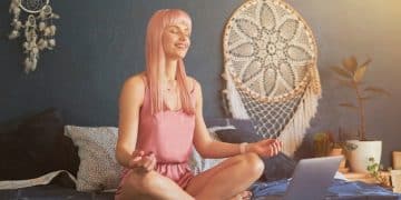 US Fashion Influencer Mental Health: Strategies for Managing Stress - Cover Image